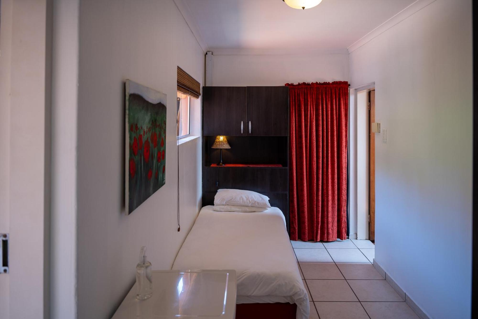 Asante Guest House Vanderbijlpark Exterior foto
